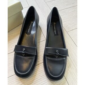 Etienne Aigner Navy Blue Tiana Loafer Shoes W Box Handcrafted Leather W Bow 7 M